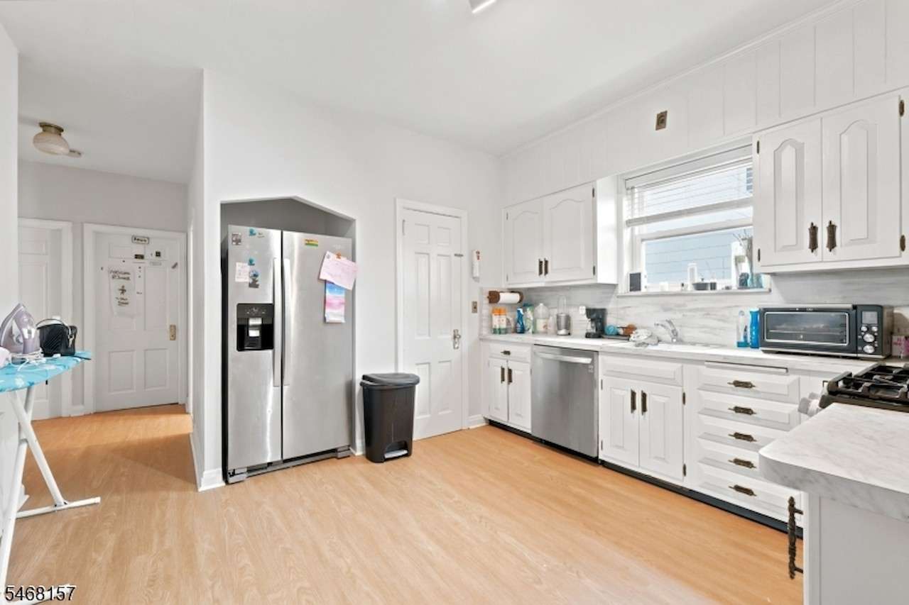 50 Maple St, Bloomfield, photo 6