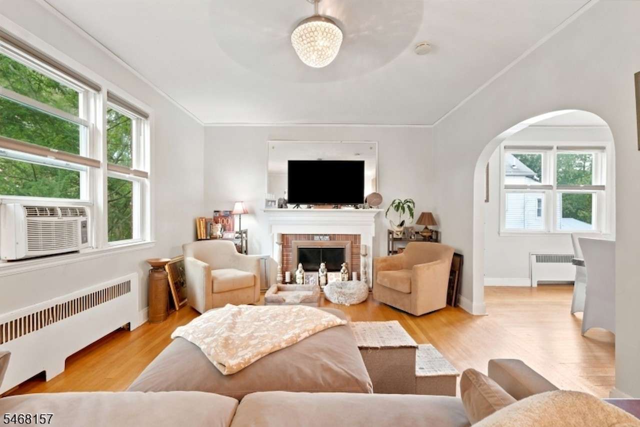 50 Maple St, Bloomfield, photo 13
