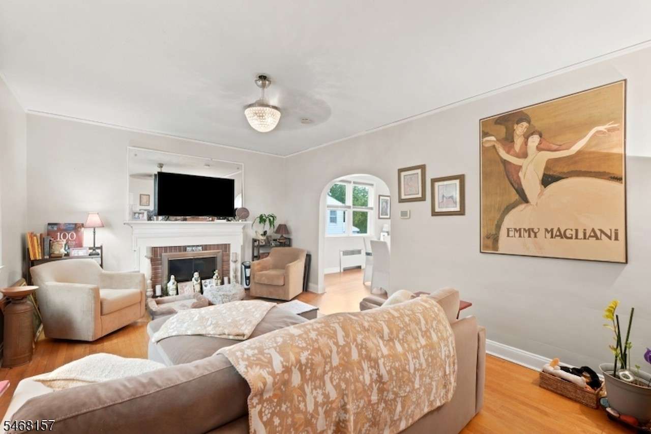 50 Maple St, Bloomfield, photo 14