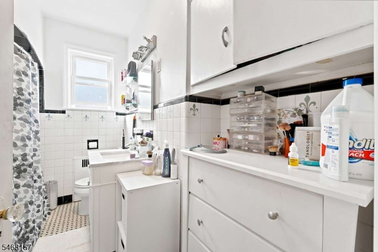 50 Maple St, Bloomfield, photo 25