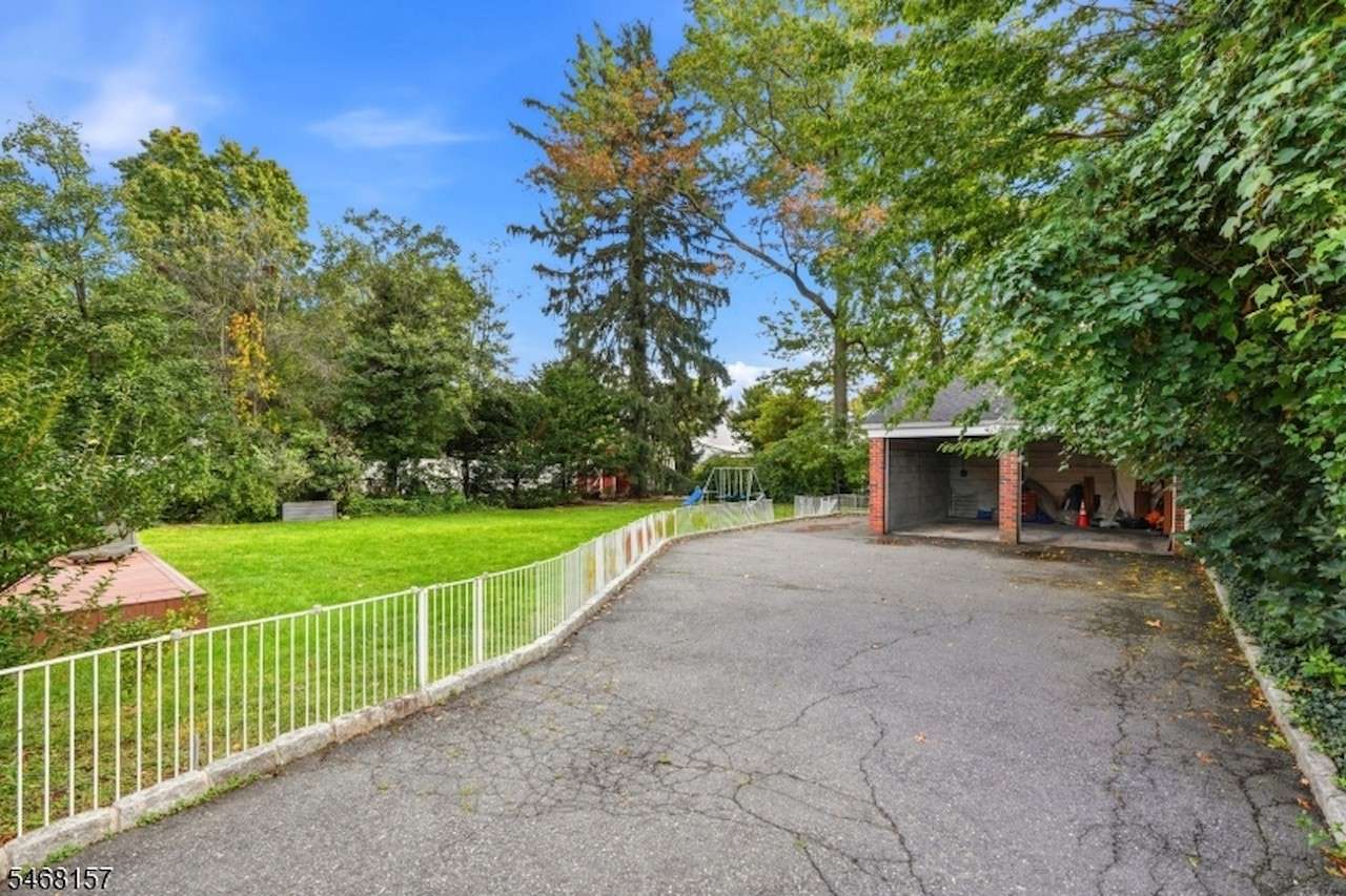 50 Maple St, Bloomfield, photo 36