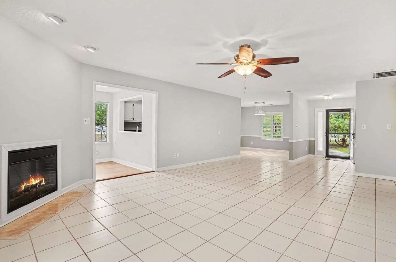100 Hickory Dr, photo 14