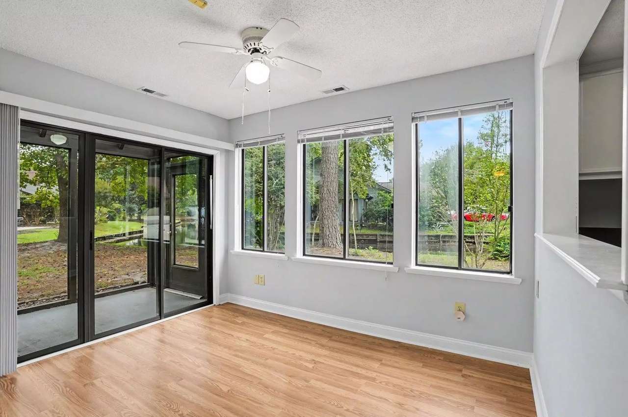 100 Hickory Dr, photo 25