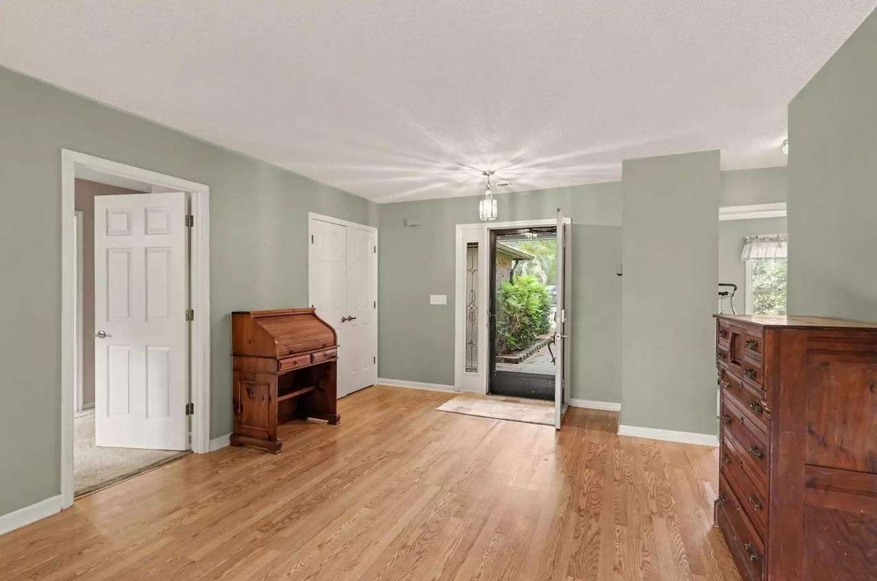 101 Moss Circle, photo 6