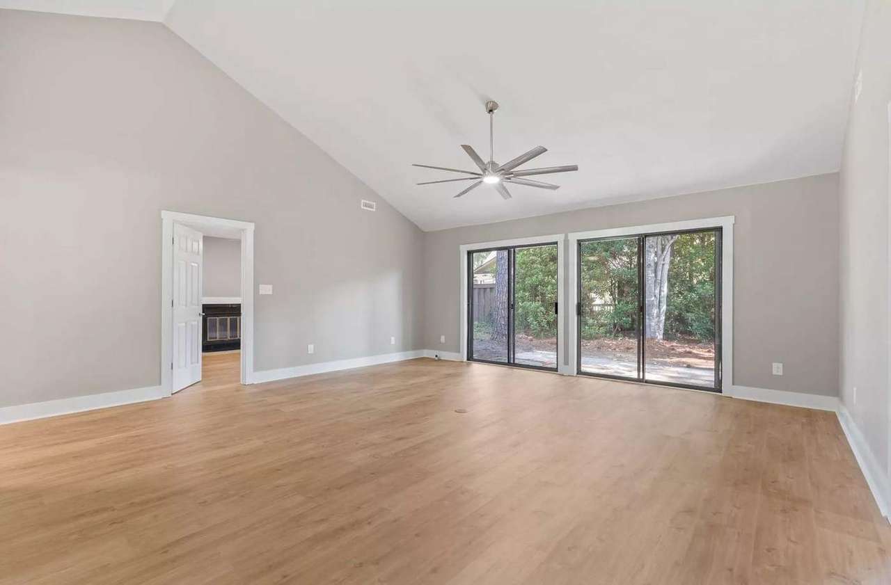 105 Moss Circle, photo 6