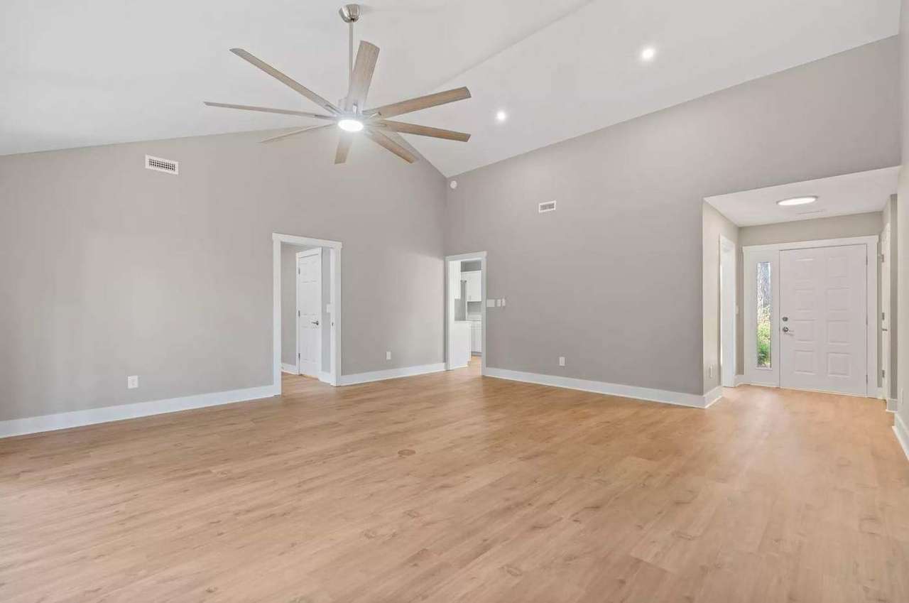 105 Moss Circle, photo 7