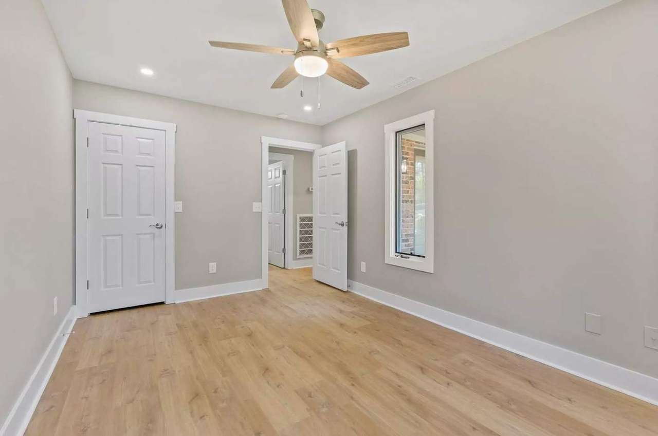 105 Moss Circle, photo 16