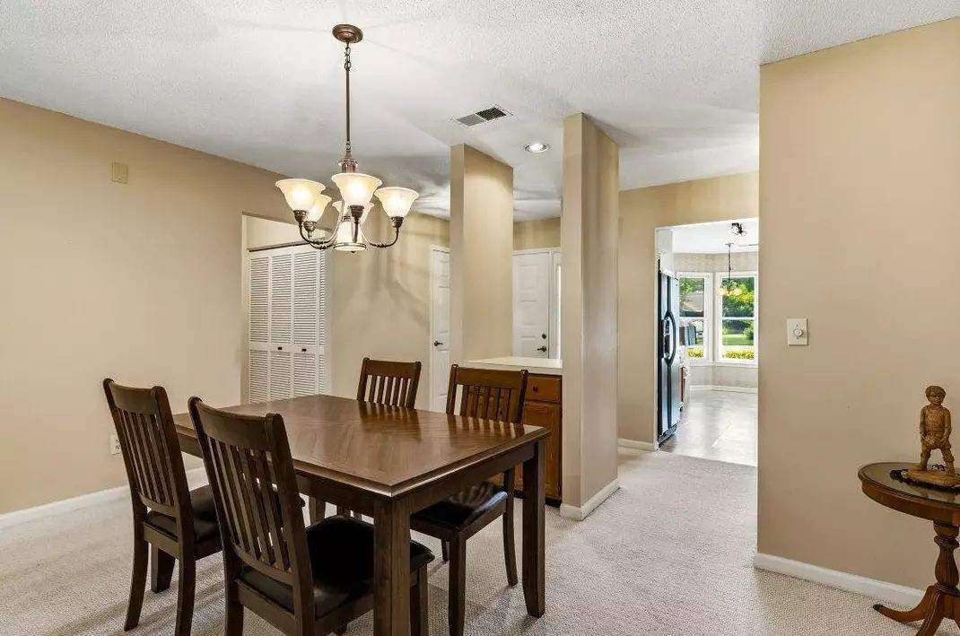 107 Mayberry Ln, photo 10