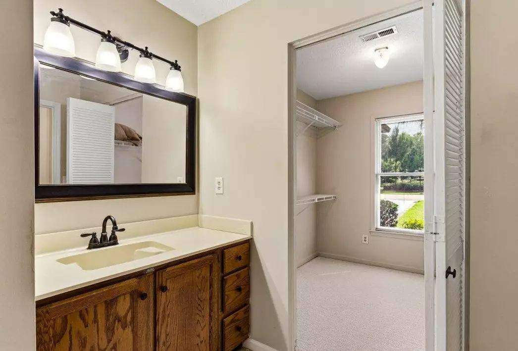 107 Mayberry Ln, photo 14