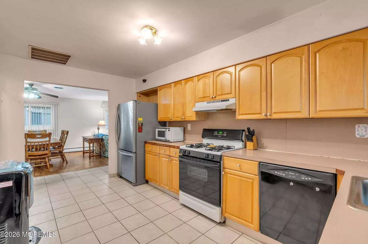 139 Bonaire Dr, photo 16