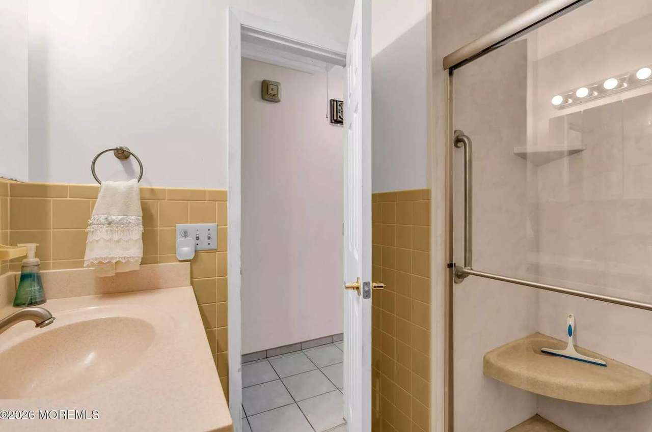 139 Bonaire Dr, photo 30