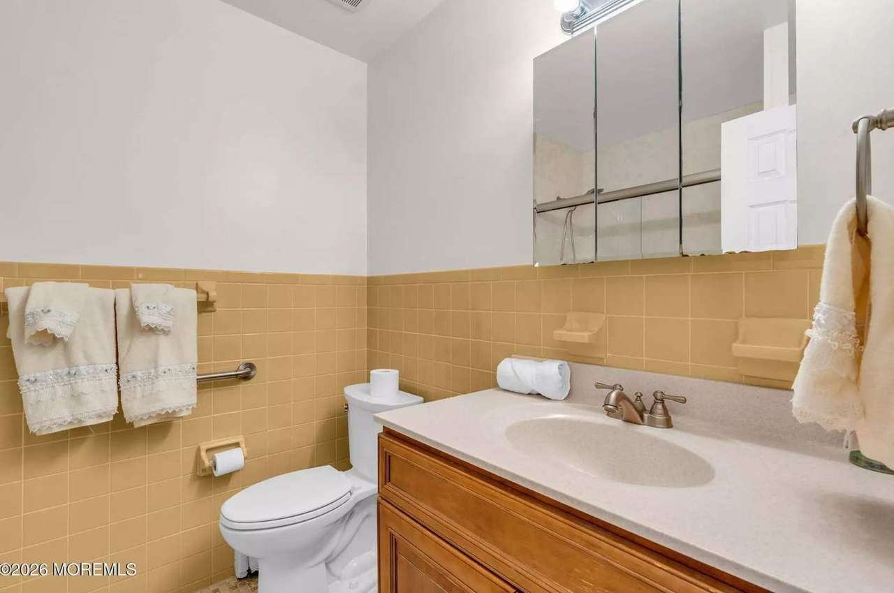139 Bonaire Dr, photo 31