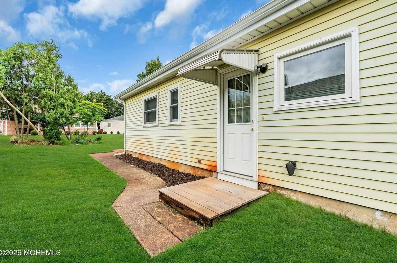139 Bonaire Dr, photo 33