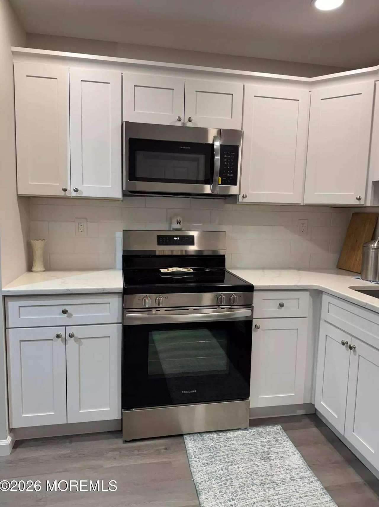 105 W Amberly Dr #G, photo 13