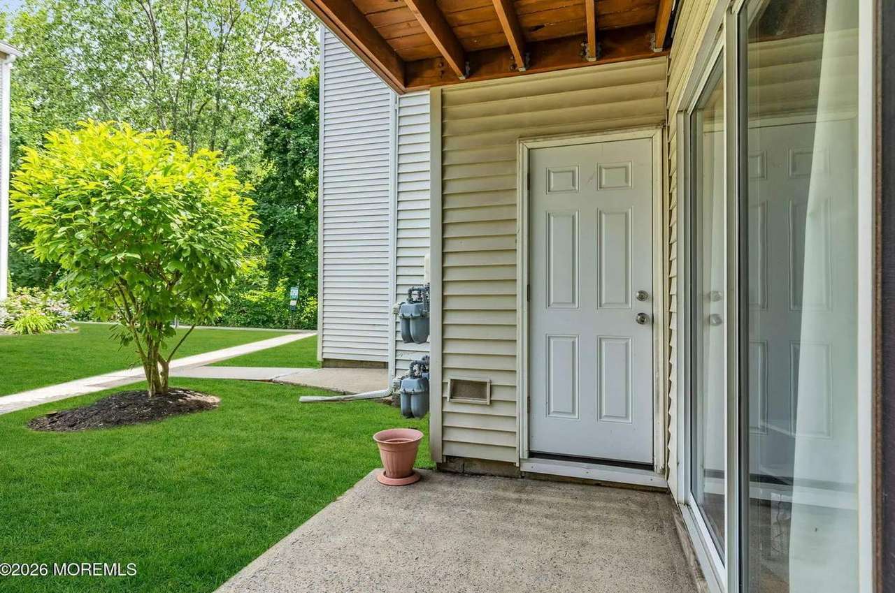 231 Atlantic St #39, photo 22