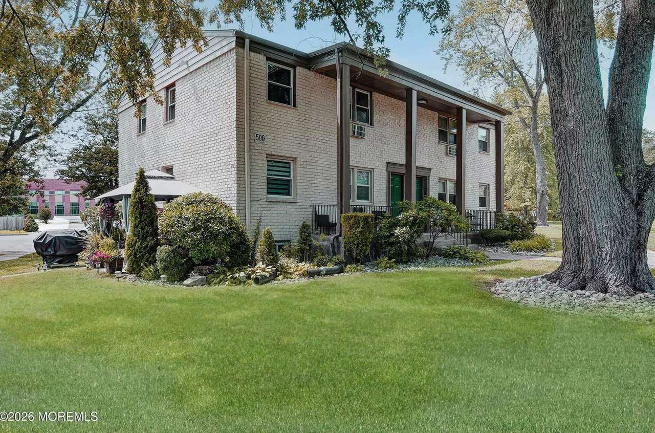 500 Cliffwood Ave #D2, photo 2