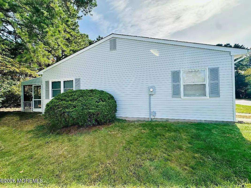 24 Orchard Dr, photo 6