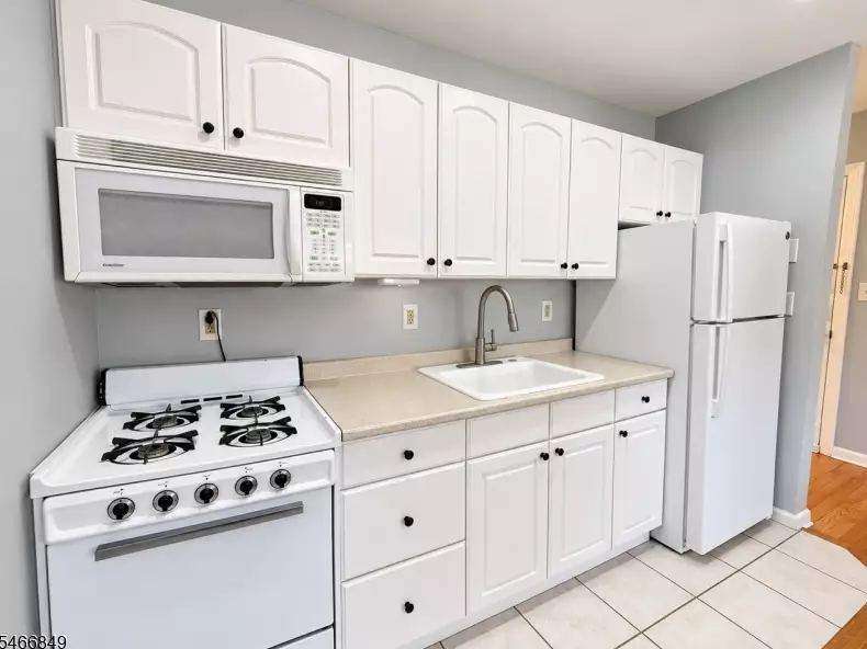 640 Franklin Ave #2K, photo 7