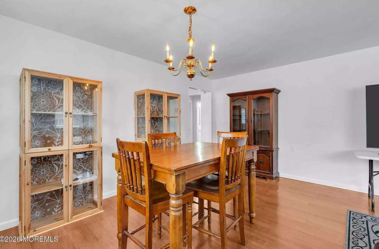 225 Fort De France Ave, photo 9