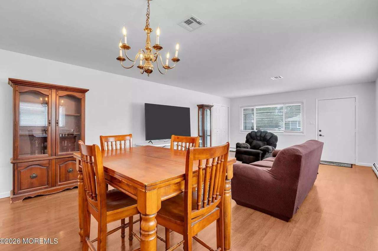 225 Fort De France Ave, photo 10