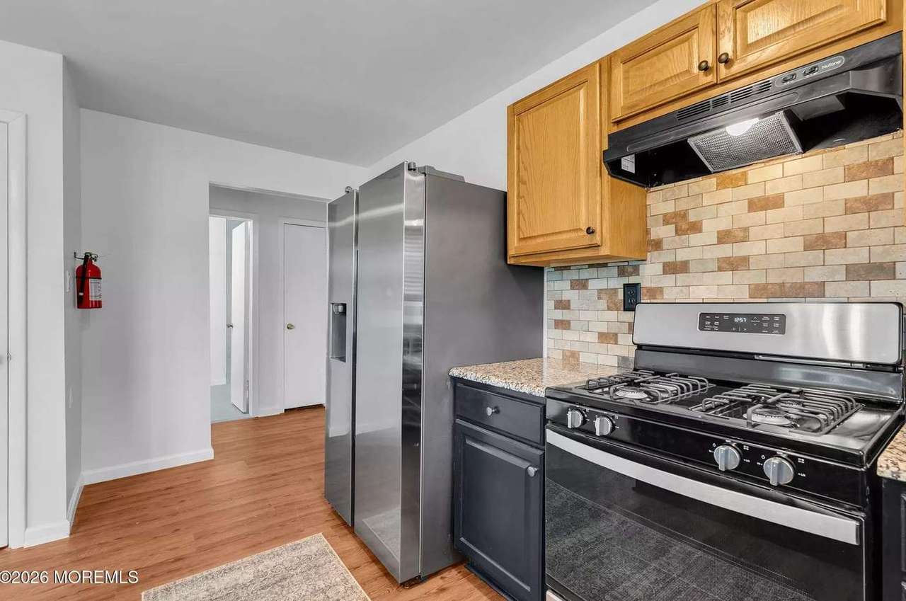 225 Fort De France Ave, photo 24