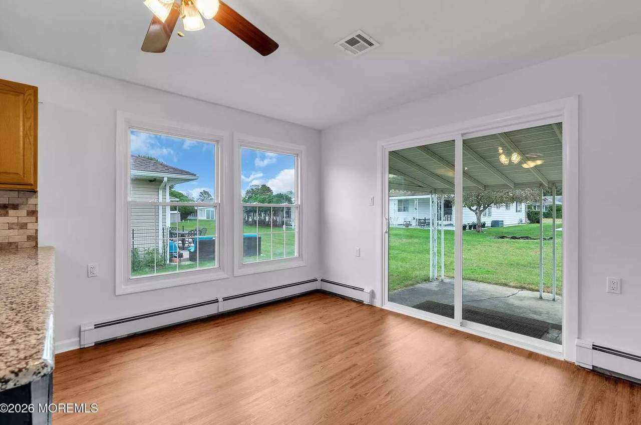 225 Fort De France Ave, photo 29