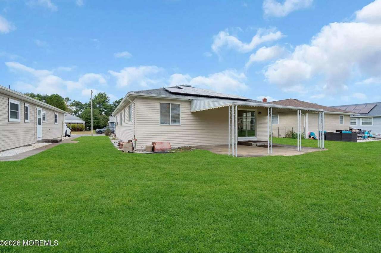 225 Fort De France Ave, photo 35
