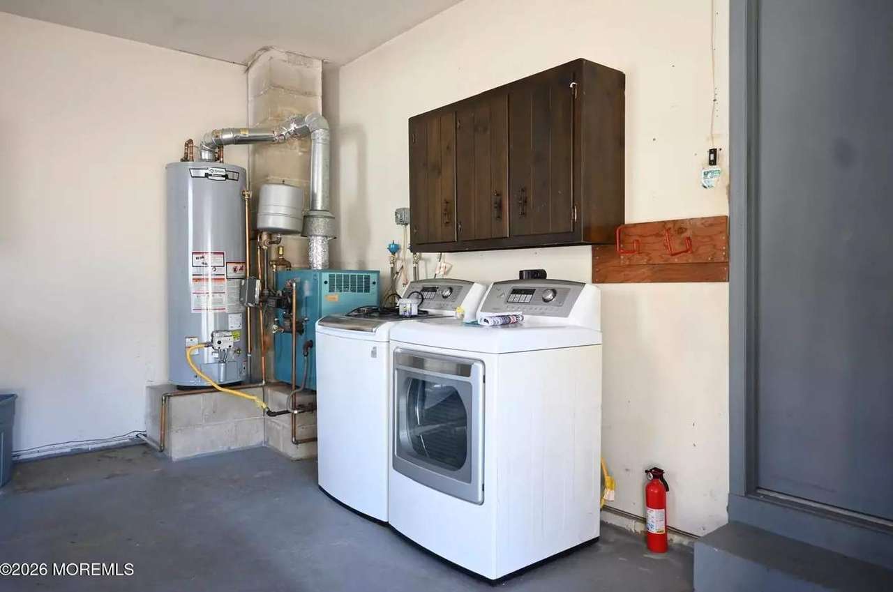 348 Costa Mesa Dr, photo 17
