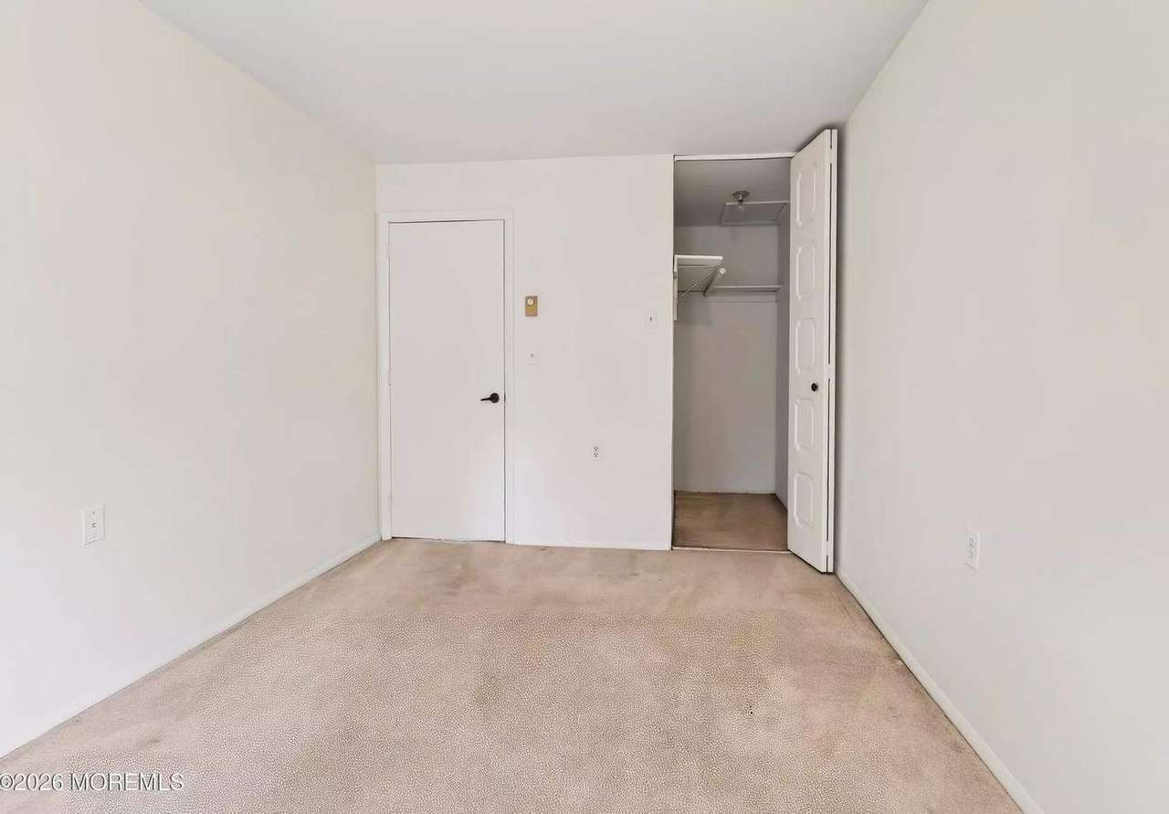 11C Cambridge Cir, photo 9