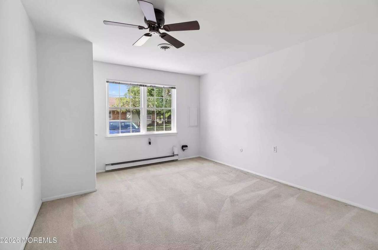 11C Cambridge Cir, photo 11