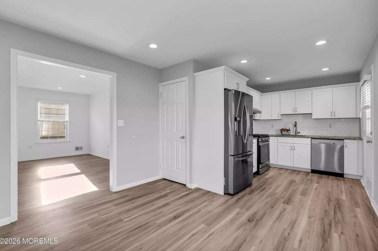 2381 Mt Hood Ln, photo 8