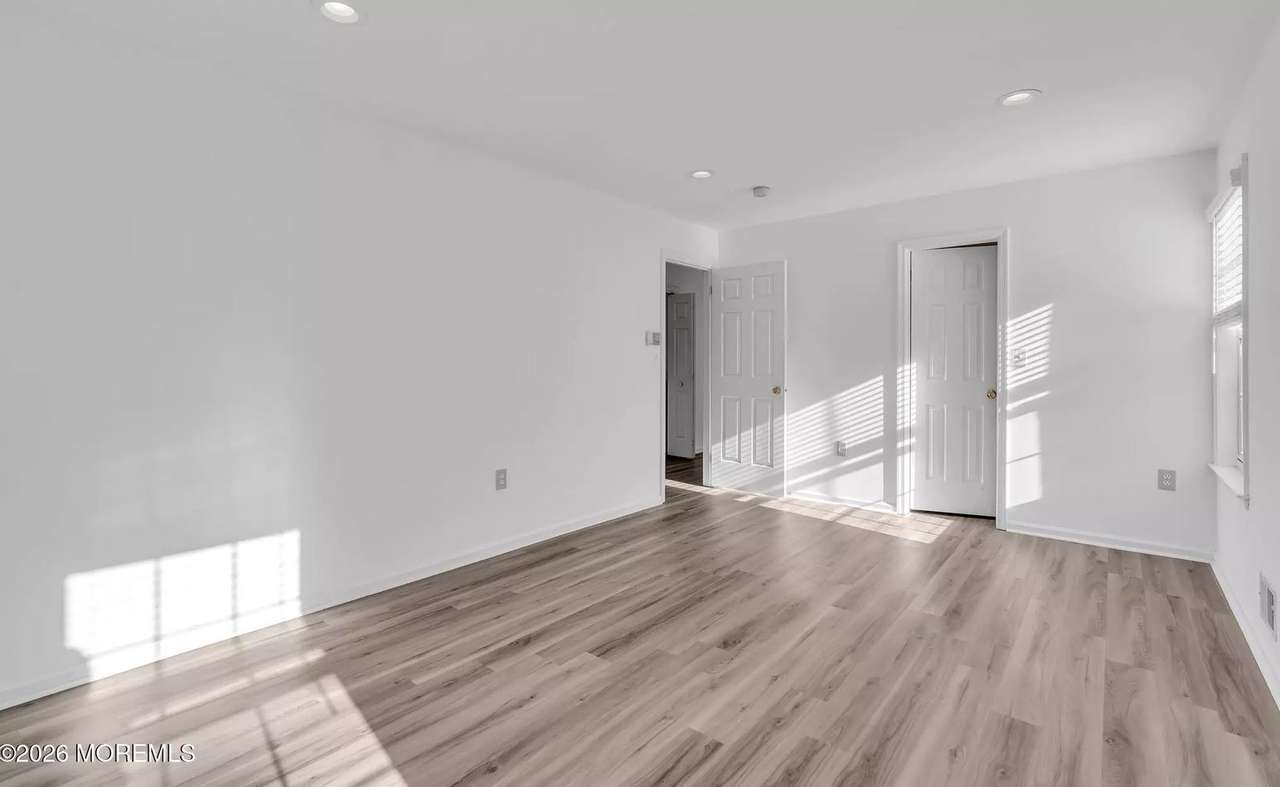 2381 Mt Hood Ln, photo 14