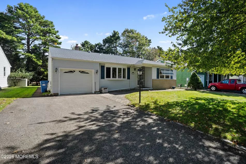 92 Castleton Dr, photo 12