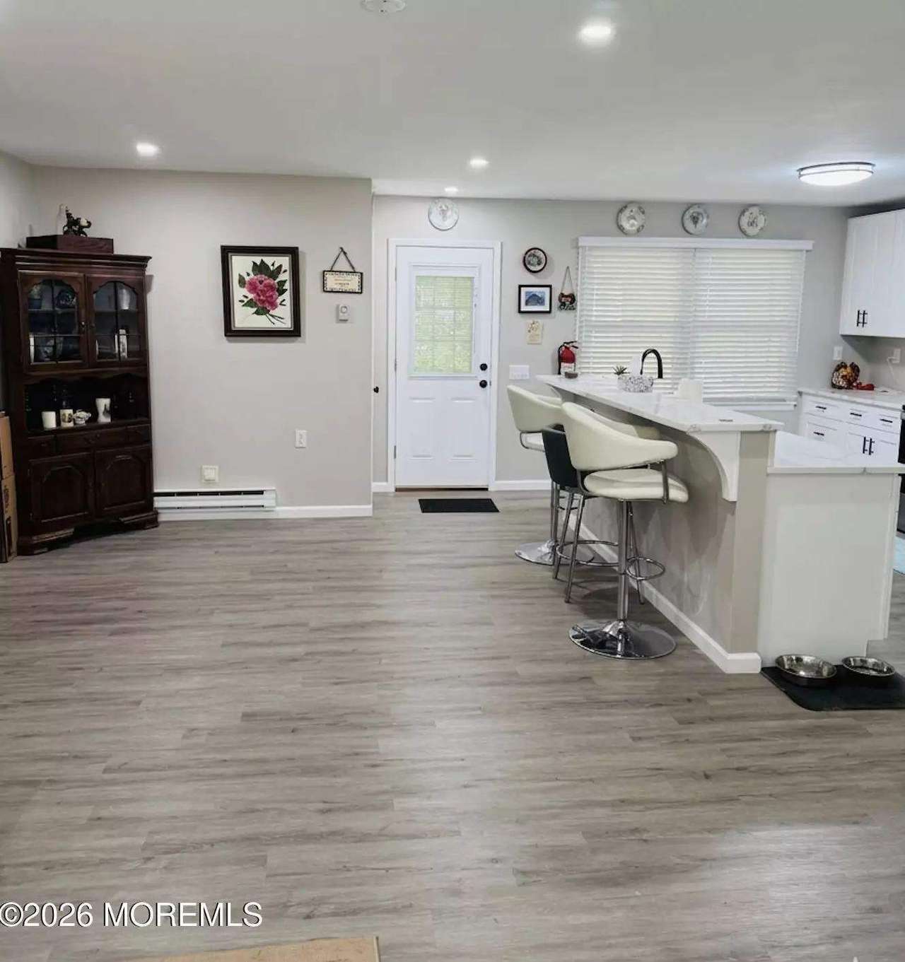 48 Westport Dr, photo 6