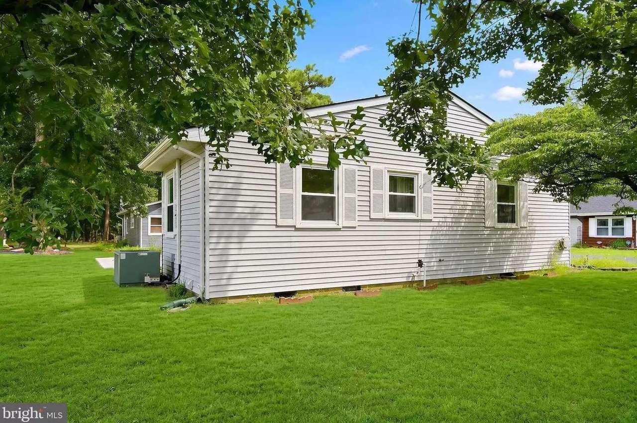65 Norwalk Ave, photo 18
