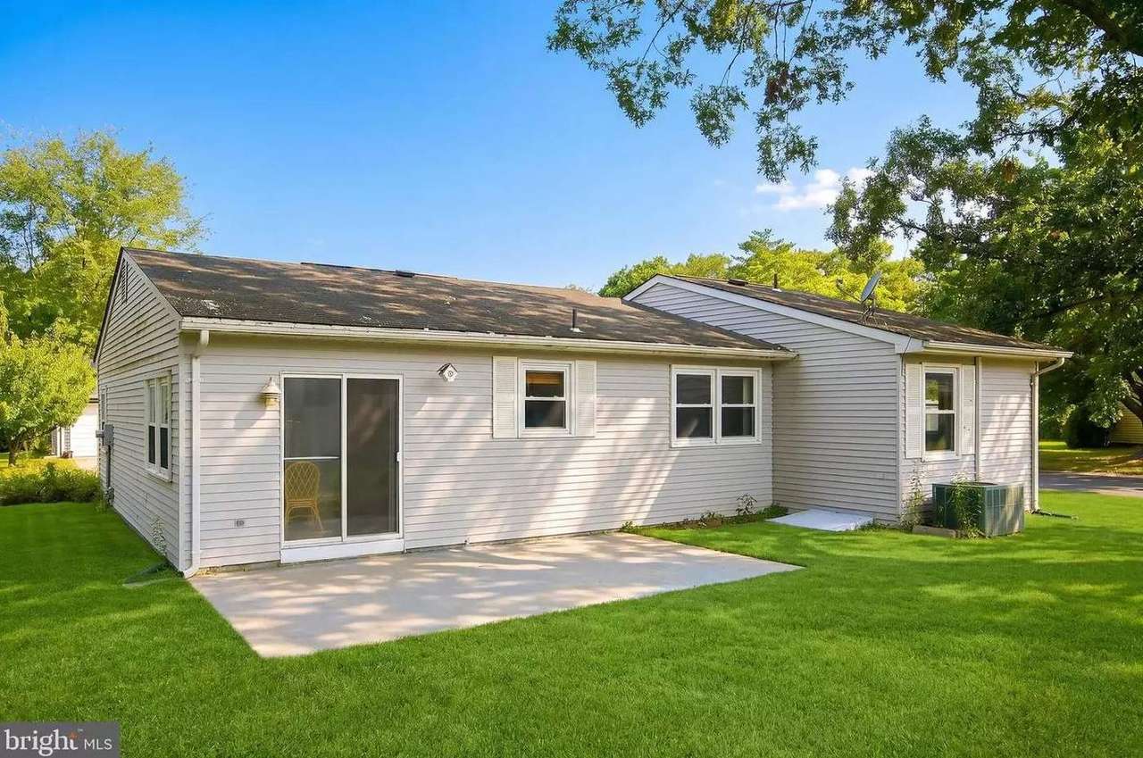 65 Norwalk Ave, photo 21