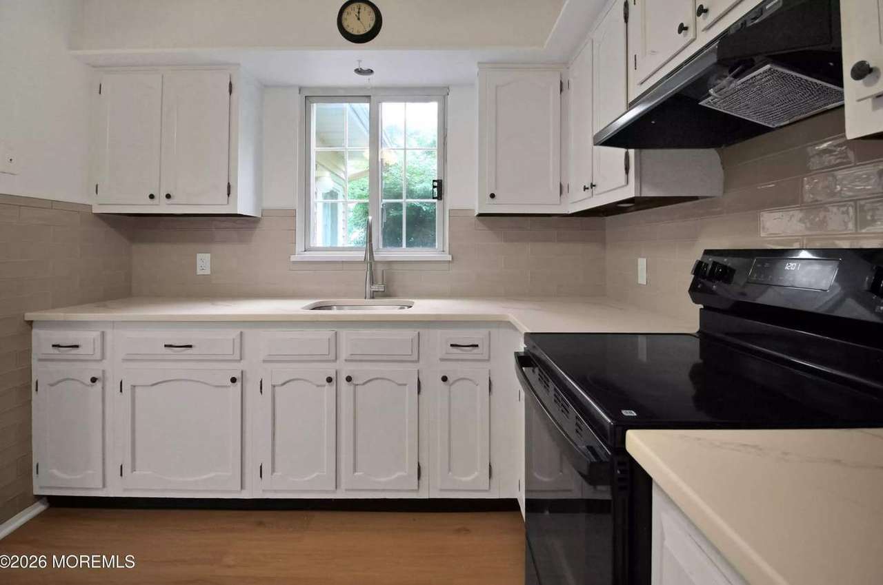 8A Quincy Dr, photo 16