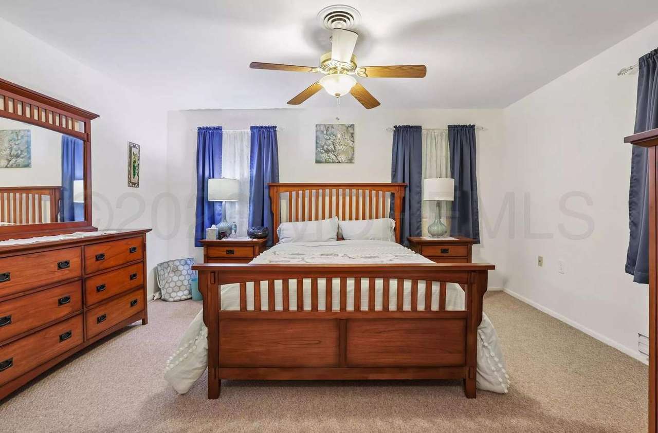 56 Milford Ave, photo 18