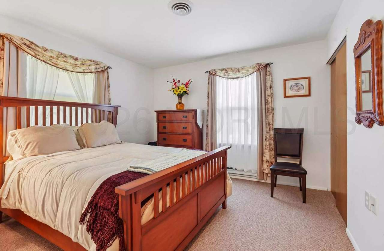 56 Milford Ave, photo 19