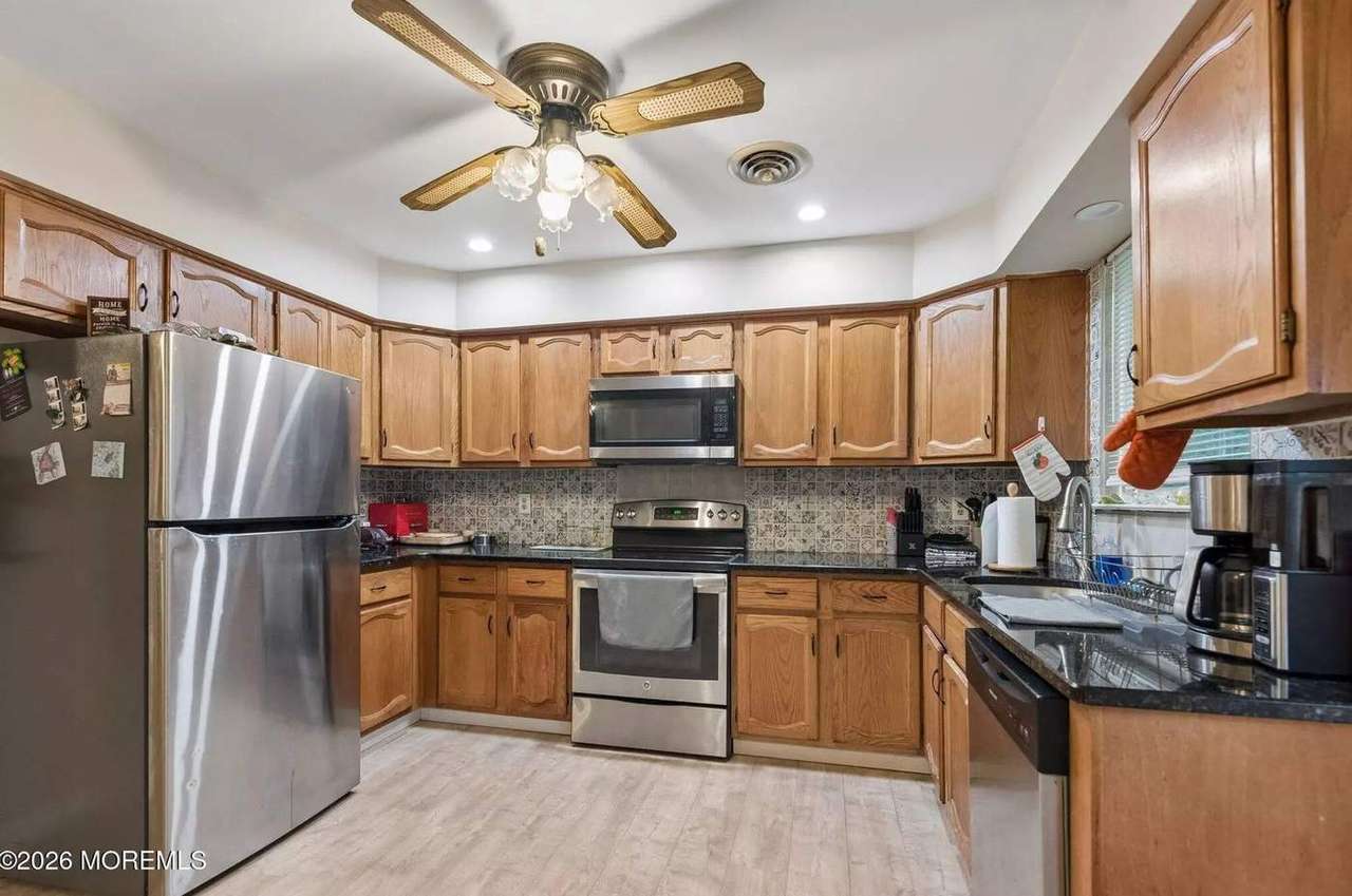 6 Alpine Rd #B, photo 9