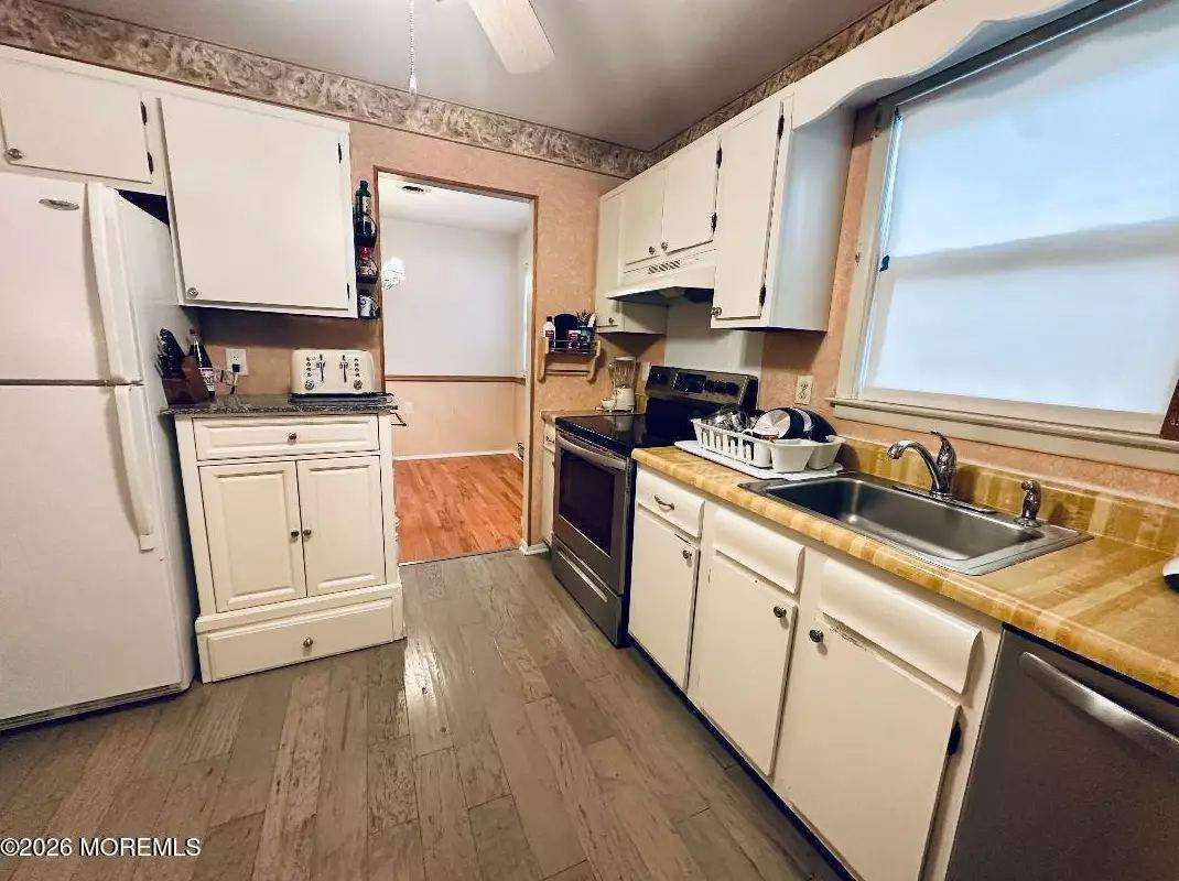 58 Chelsea Dr #70, photo 8