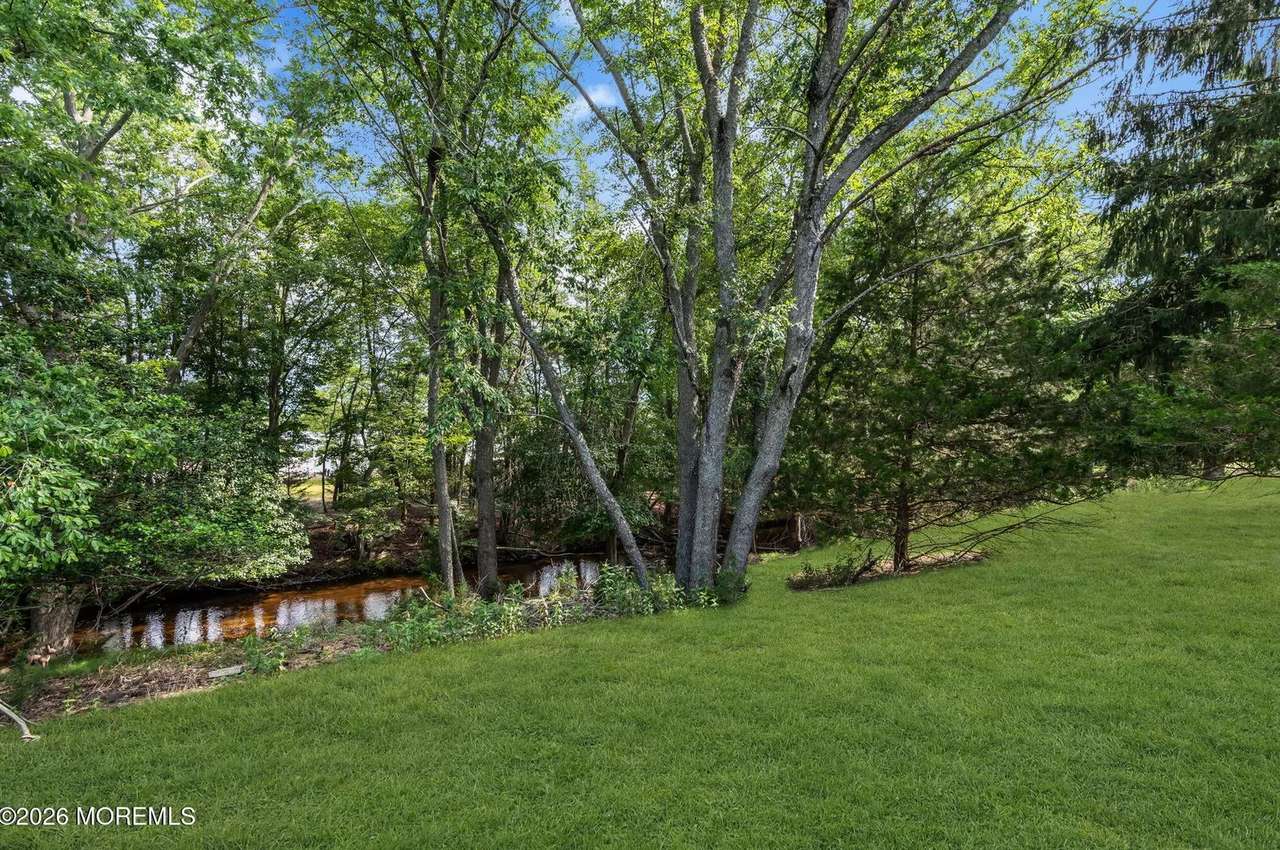 106 Fort De France Ave, photo 2