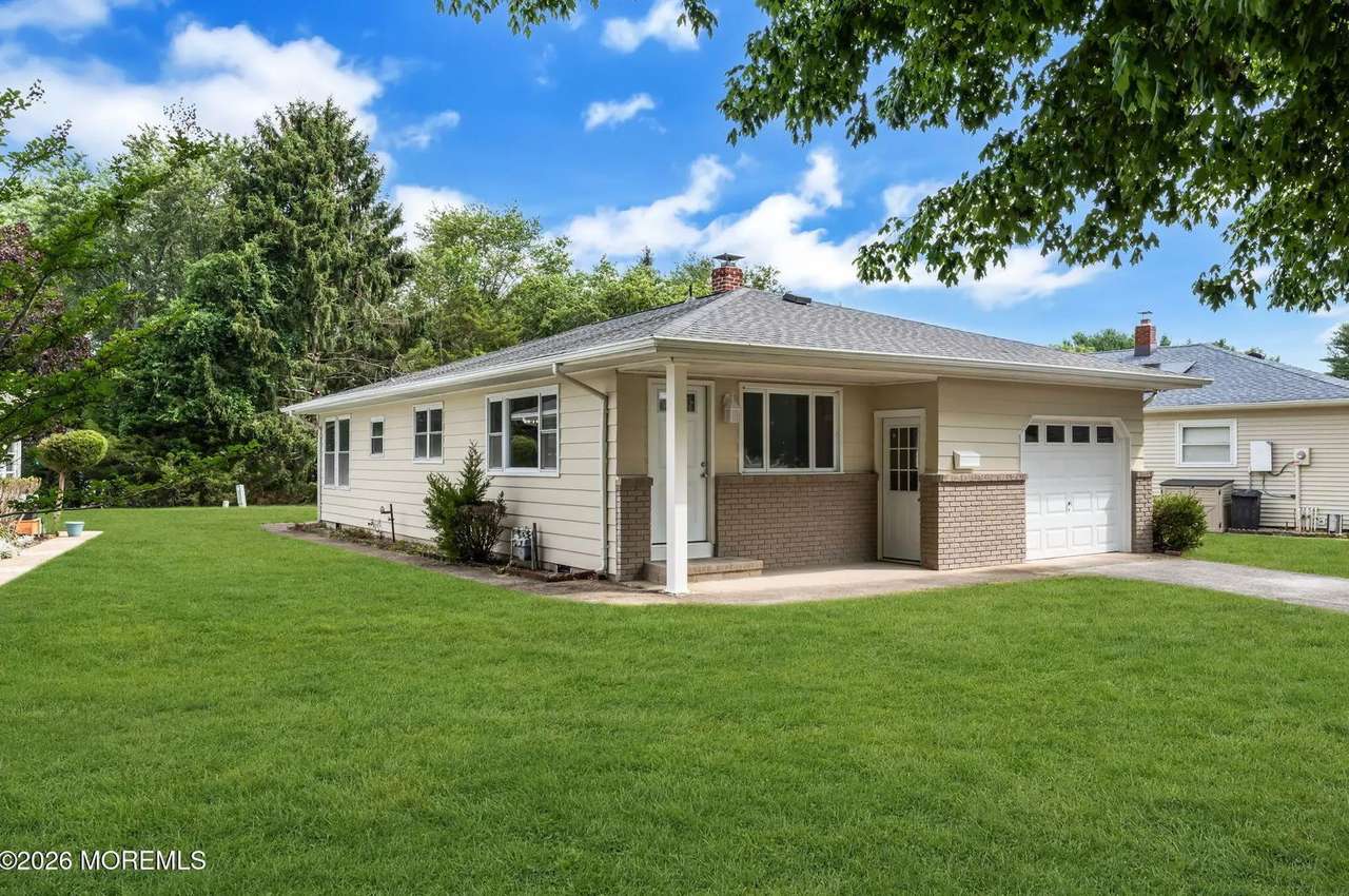 106 Fort De France Ave, photo 23