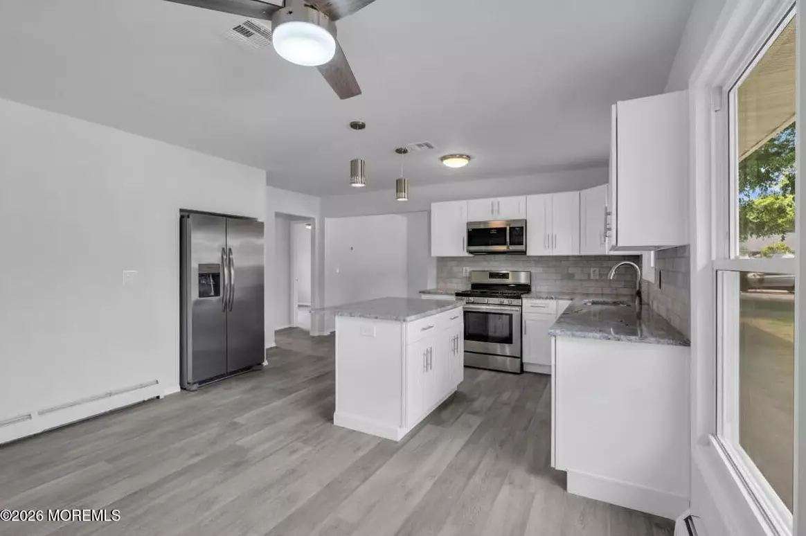 106 Fort De France Ave, photo 31