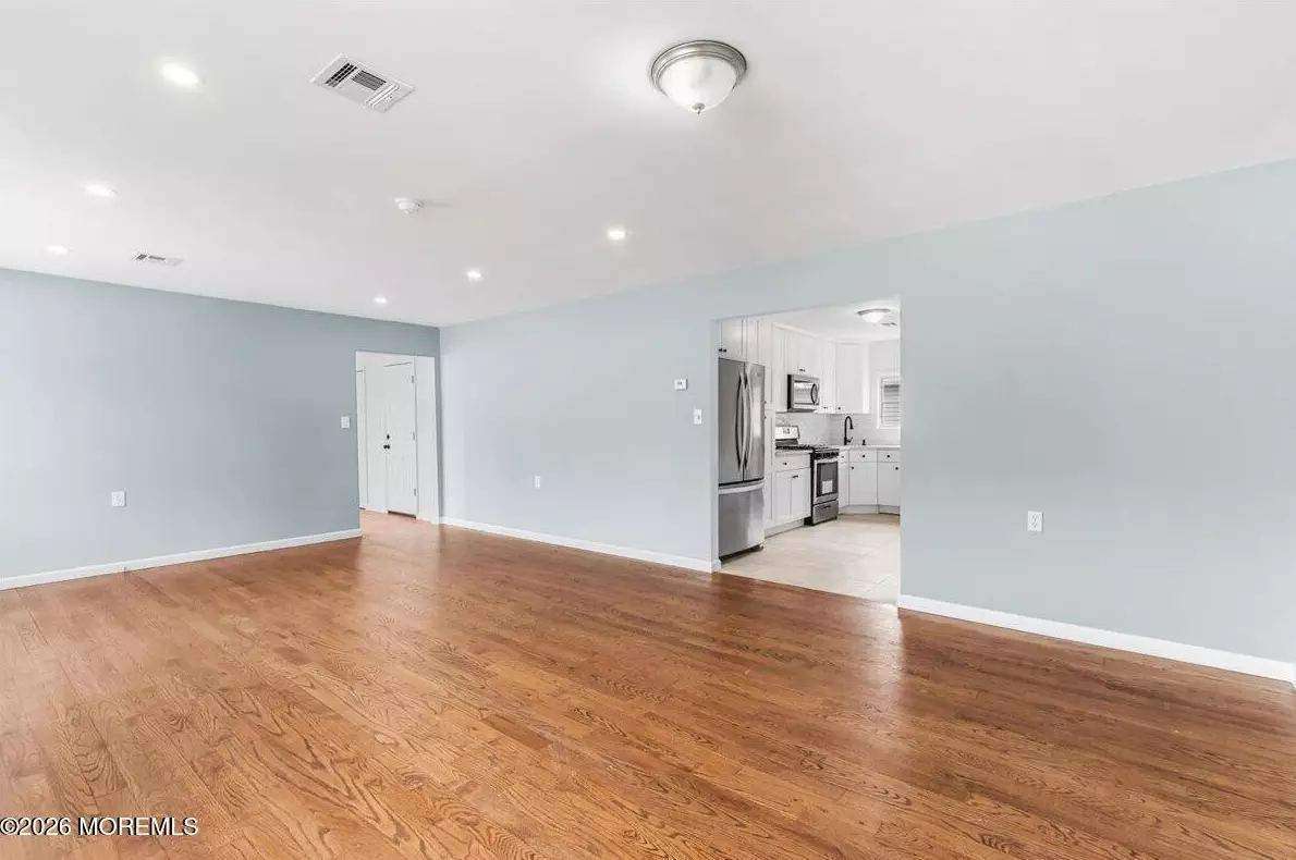 385 Barbados Dr N, photo 9