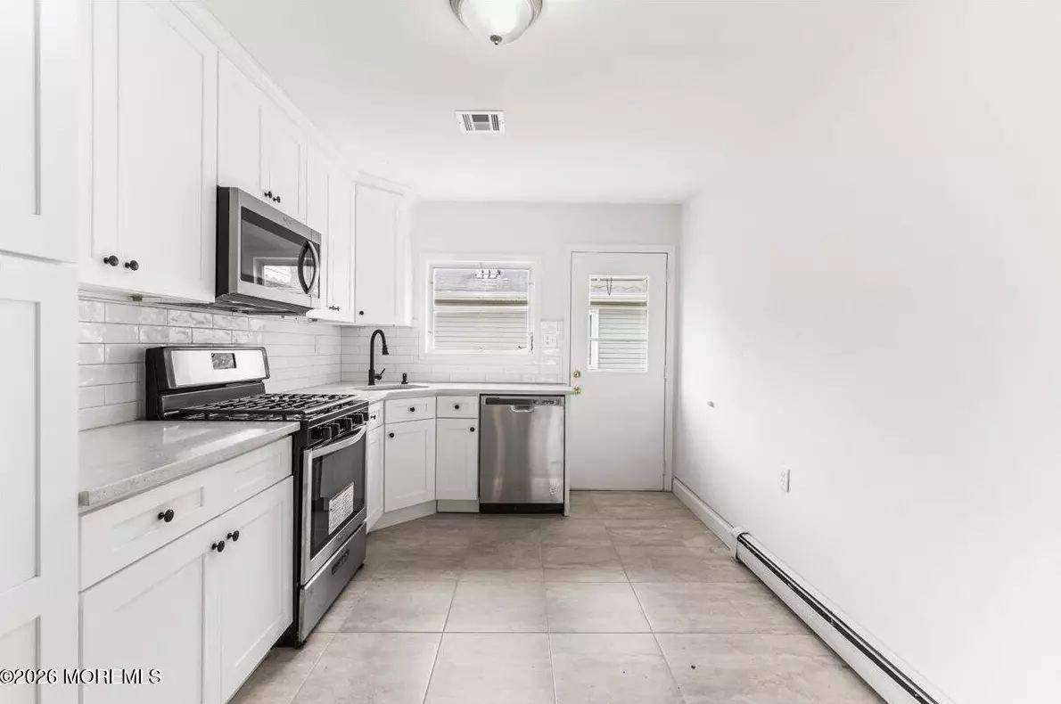 385 Barbados Dr N, photo 11