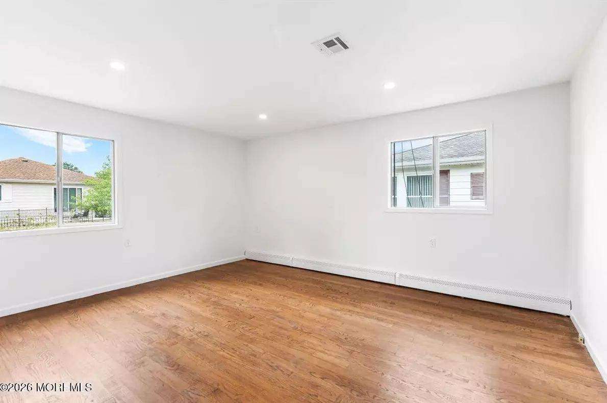 385 Barbados Dr N, photo 17