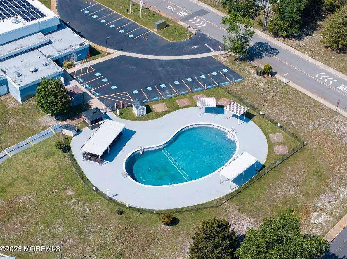 385 Barbados Dr N, photo 21