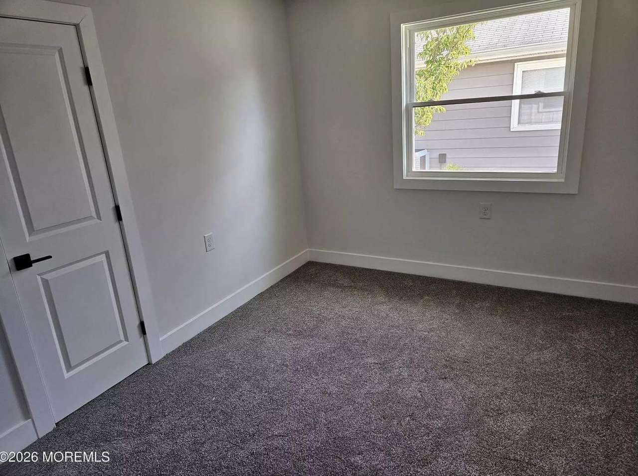 503 Jamaica Blvd, photo 17