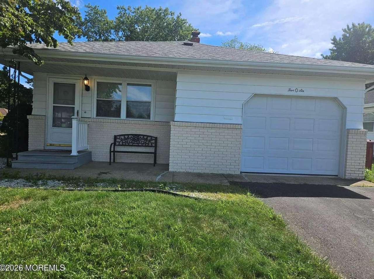 506 St Thomas Dr, photo 3